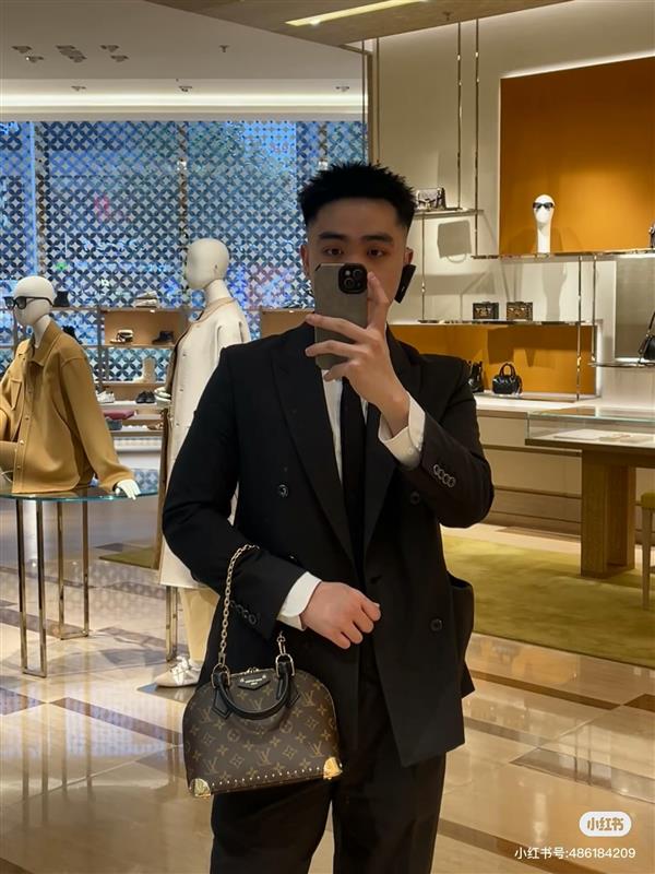 2026124174557539 260